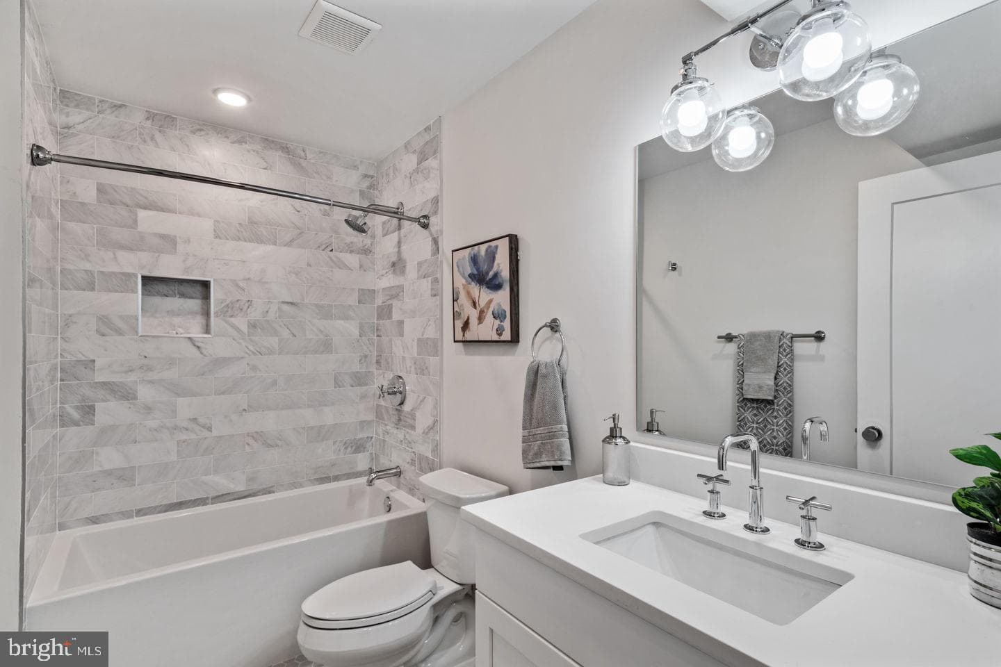 1910 Brown St # 1 photo 20
