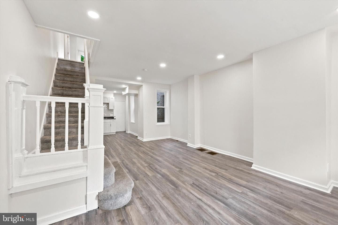 1326 N Wanamaker St photo 15