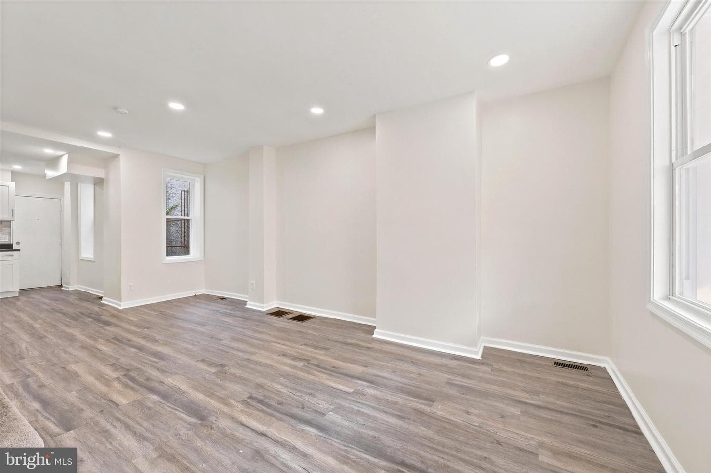 1326 N Wanamaker St photo 16
