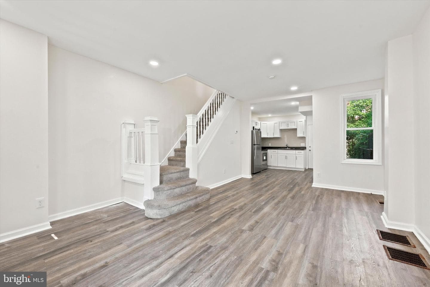 1326 N Wanamaker St photo 17