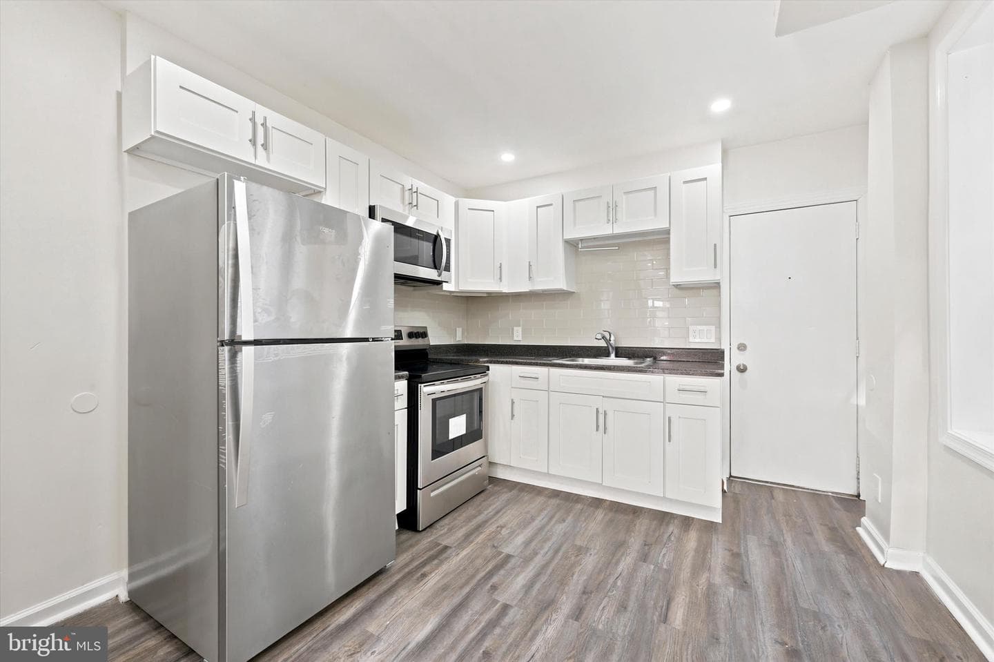 1326 N Wanamaker St photo 20