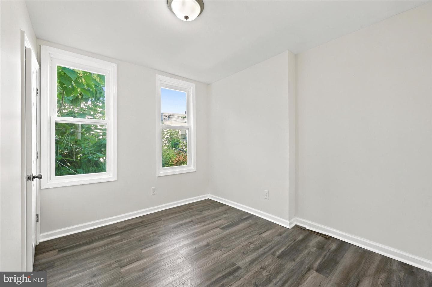 1326 N Wanamaker St photo 24