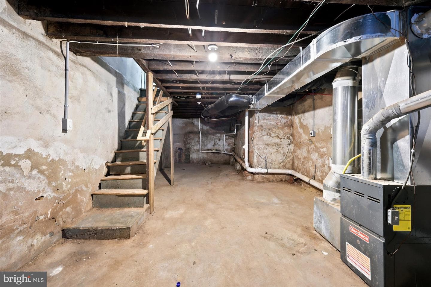 1326 N Wanamaker St photo 32