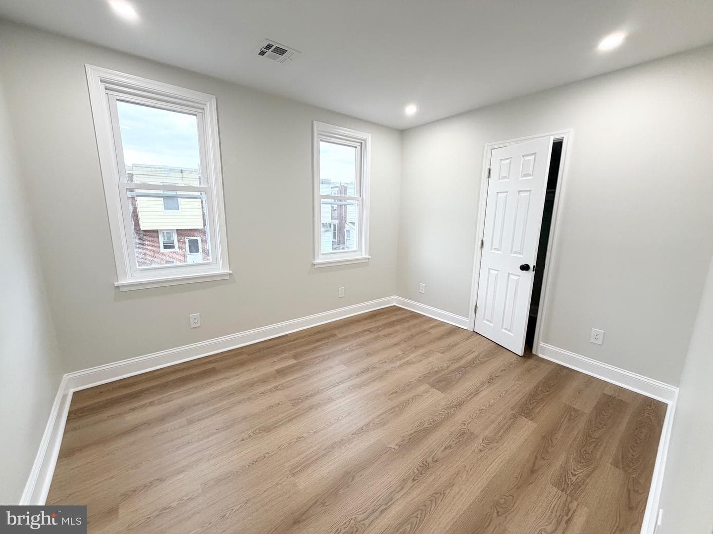414 Acker Street photo 11