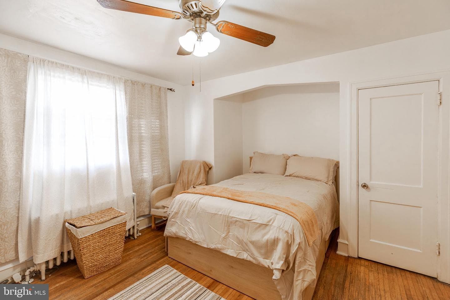 578 Rosalie Street #a photo 10