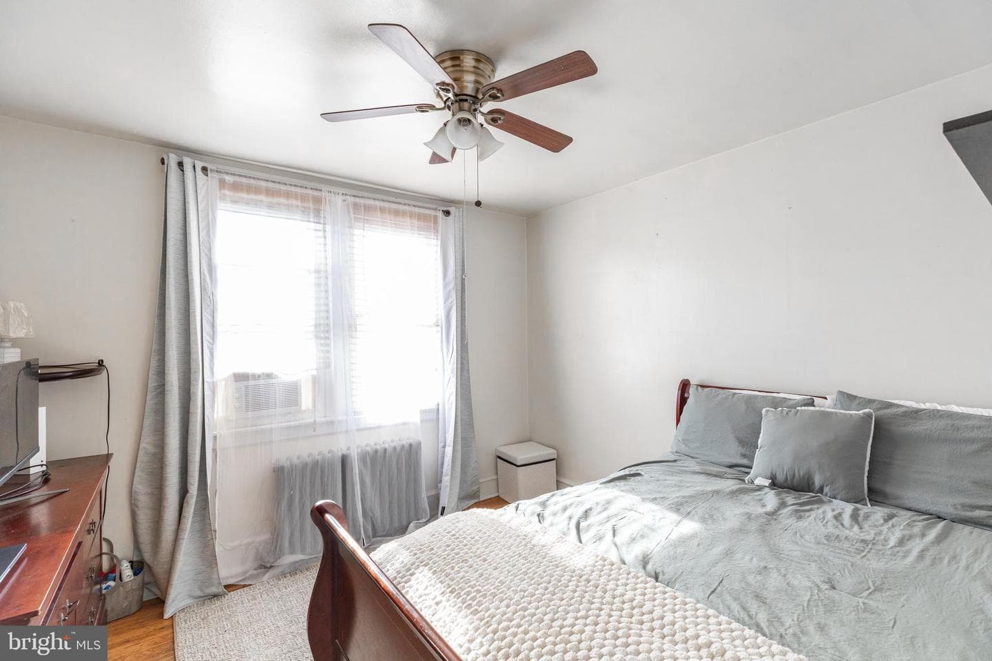 578 Rosalie Street #a photo 13