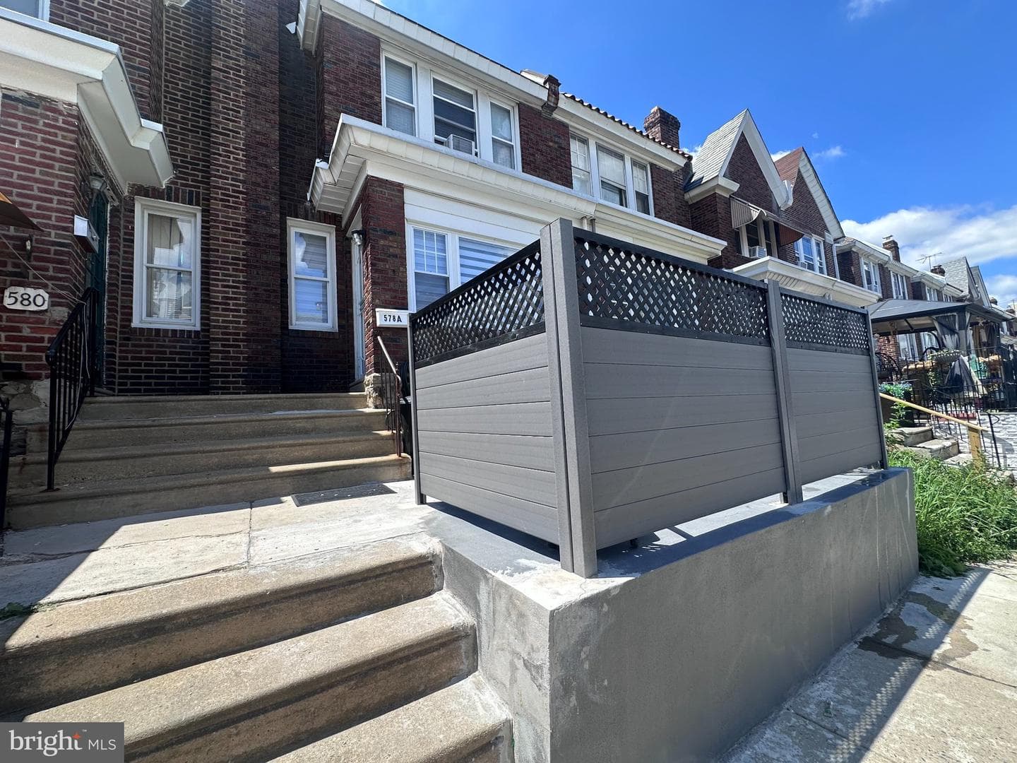 578 Rosalie Street #a photo 17