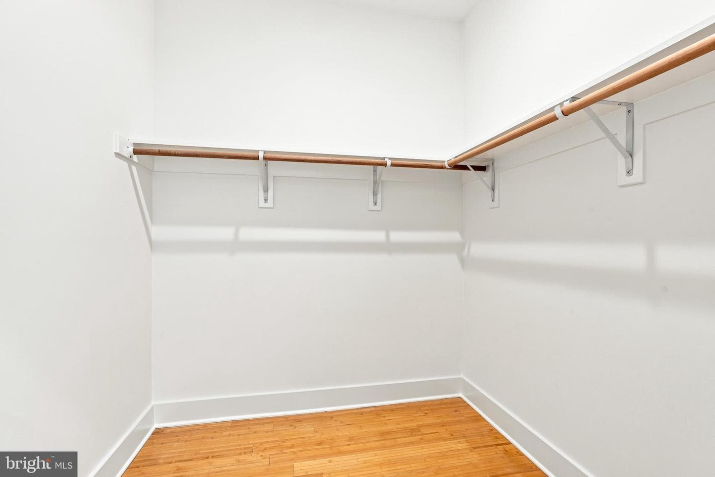 2022 Trenton Avenue photo 34