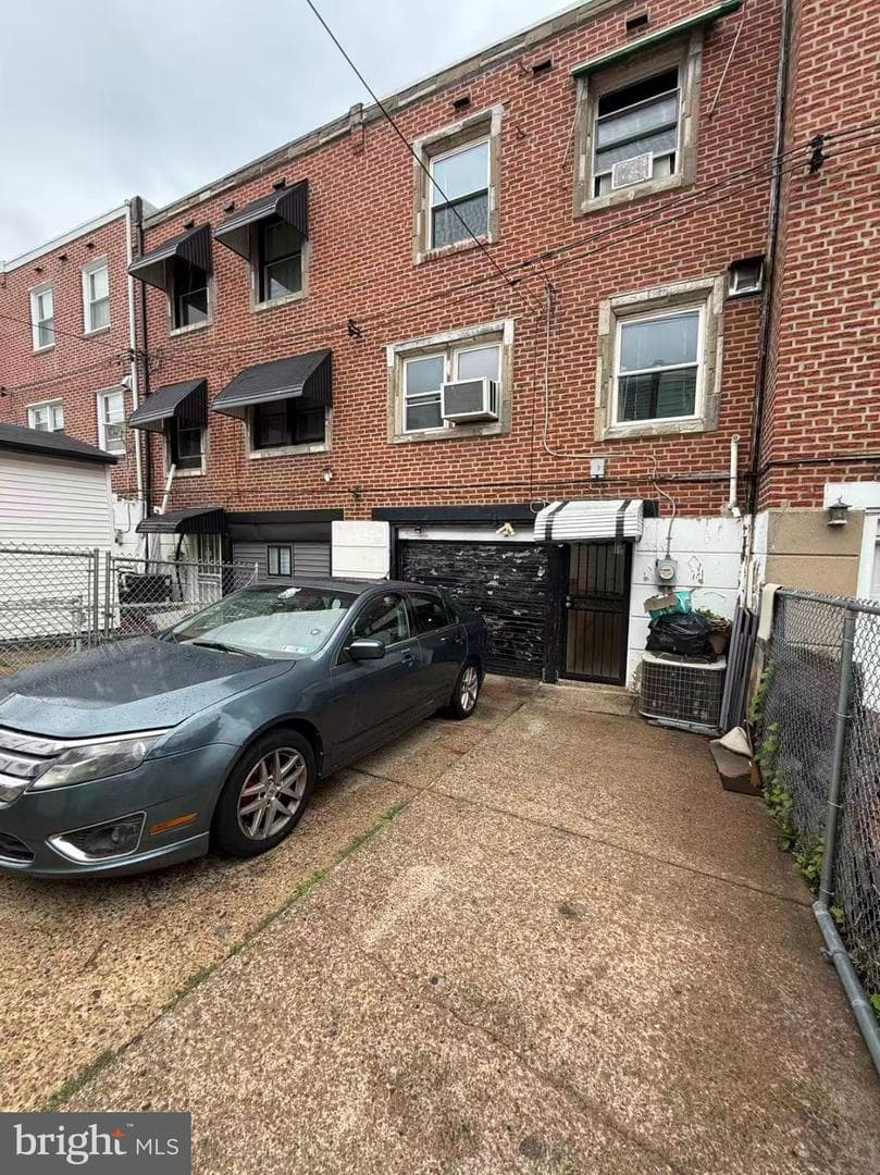 3142 Levick St photo 15