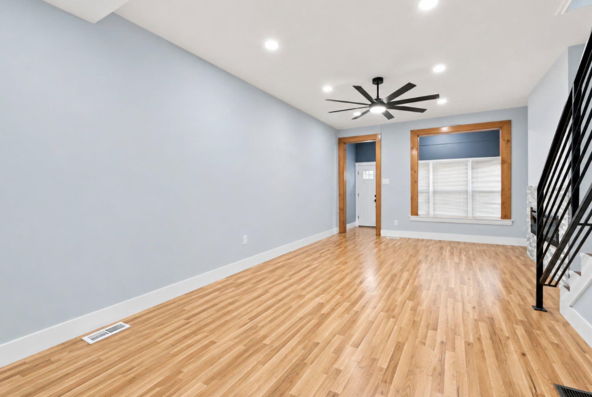 5722 Malcolm Street photo 4