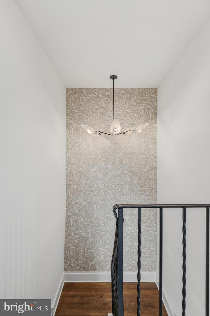 200 E Hortter Street photo 16