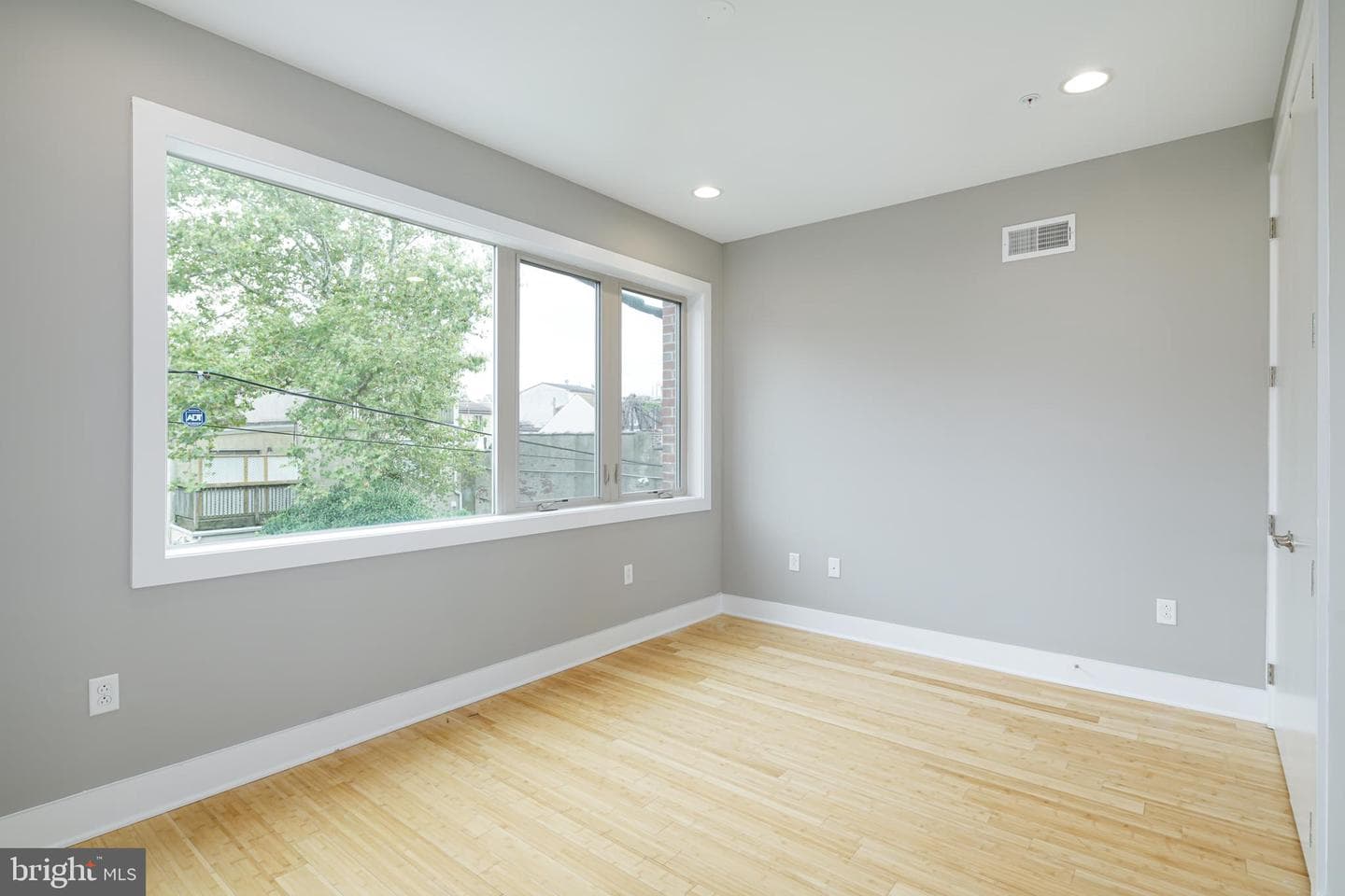 919 N 5th Street #7 photo 17