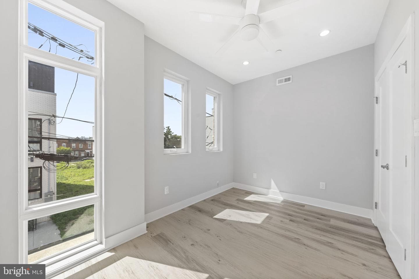 1517 N Marston Street photo 26