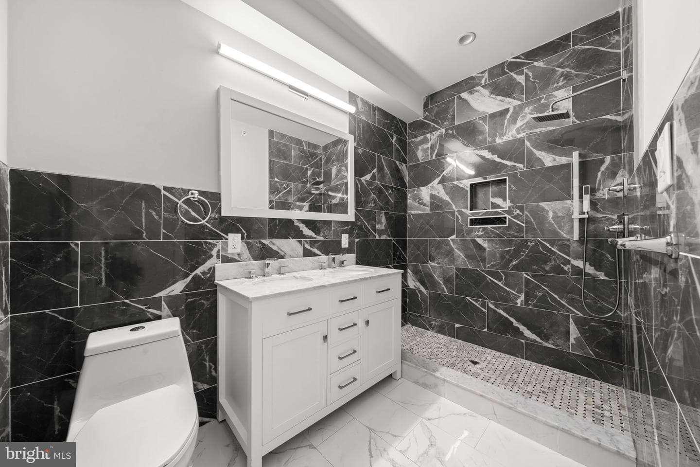 1517 N Marston Street photo 31