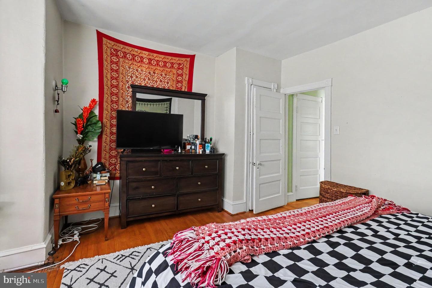 154 W Salaignac Street photo 15