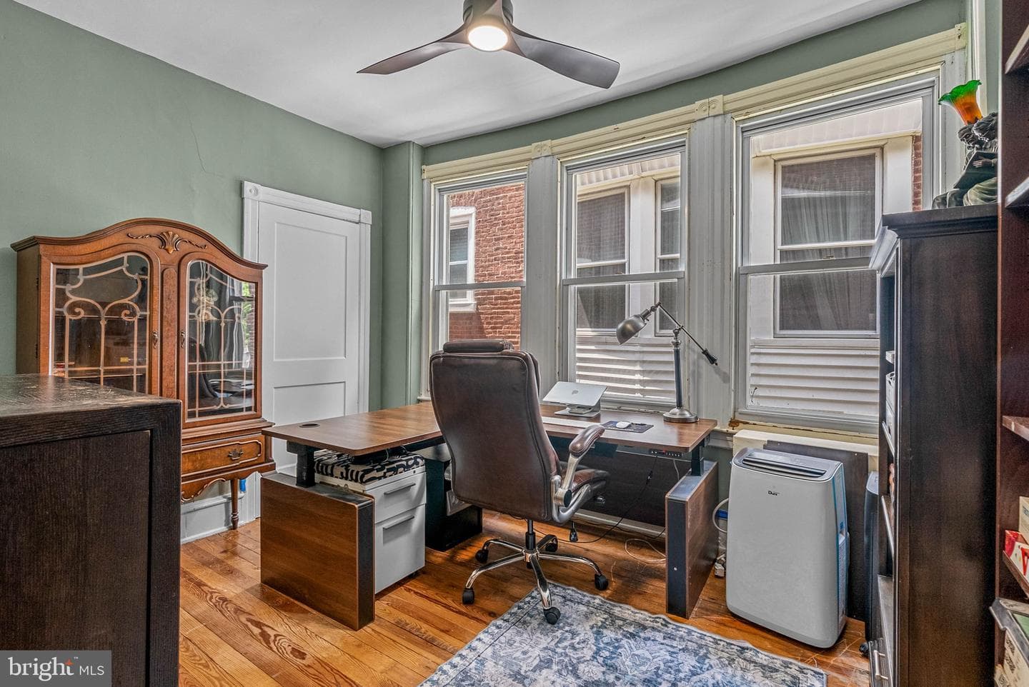558 Jamestown Street photo 27