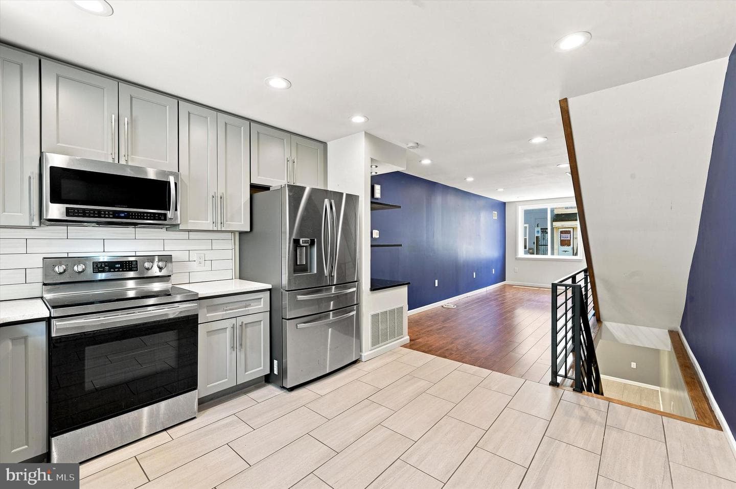 519 Dudley Street photo 11