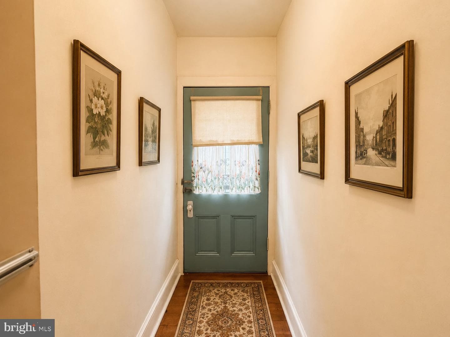 539 Hermit Street photo 29
