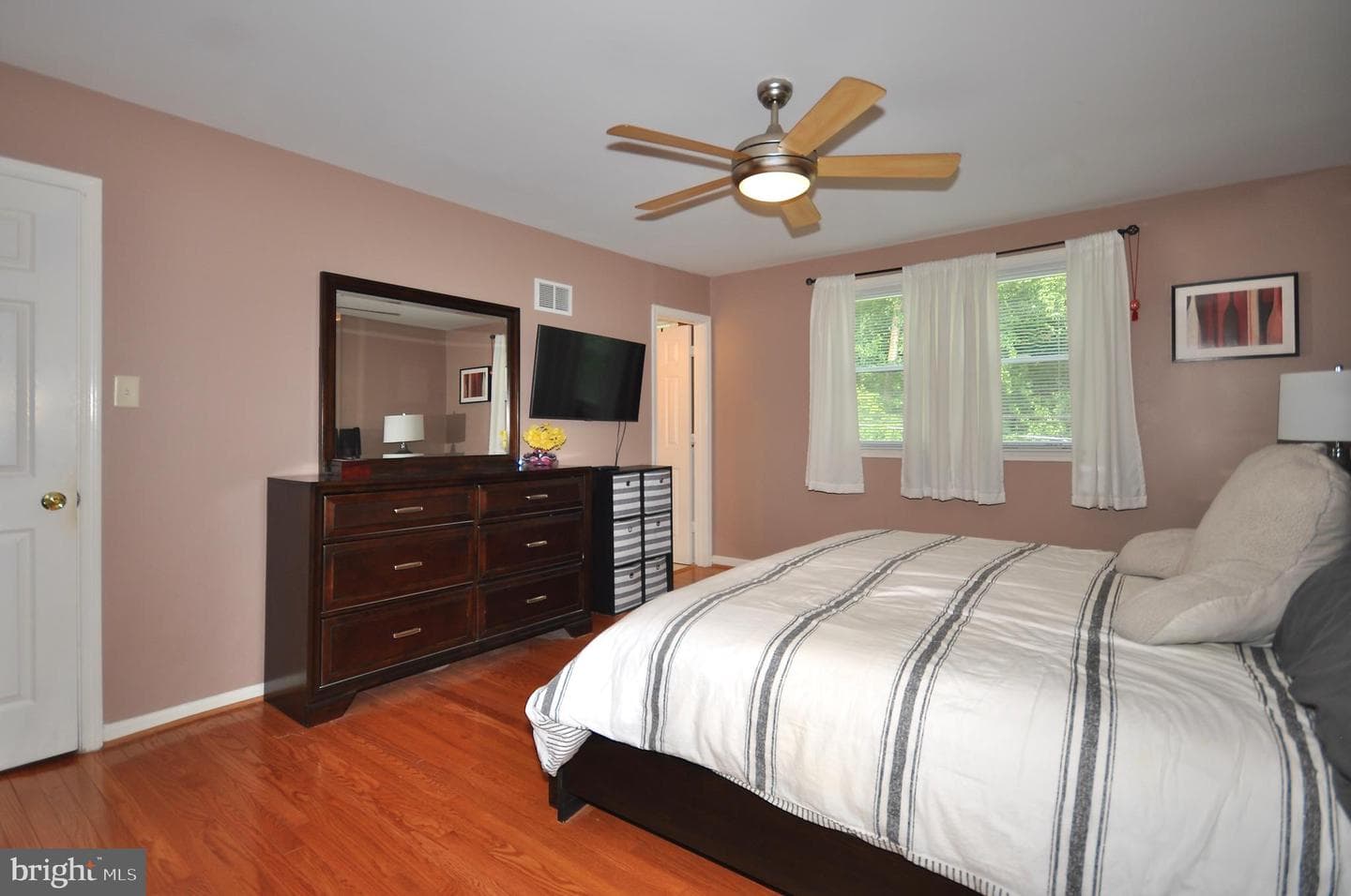 1020 Norvelt Drive photo 33