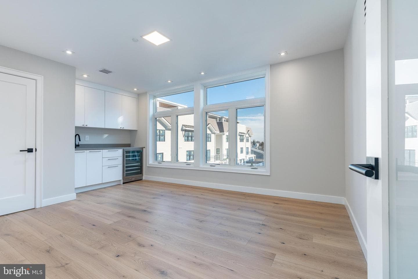 252 Gates Street photo 45