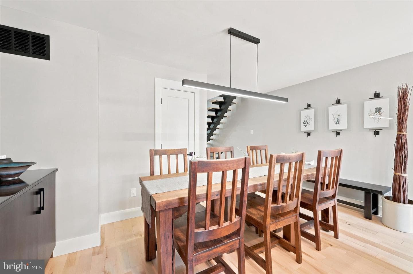 430 Brown Street photo 6