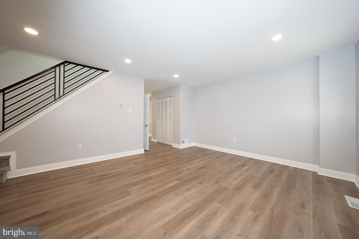 8122 Lindbergh Boulevard photo 8