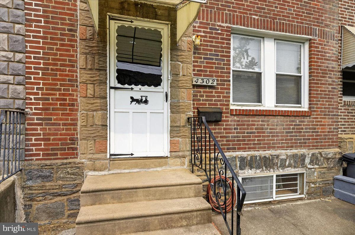 4302 St Philadelphia Pa 19124 photo 4