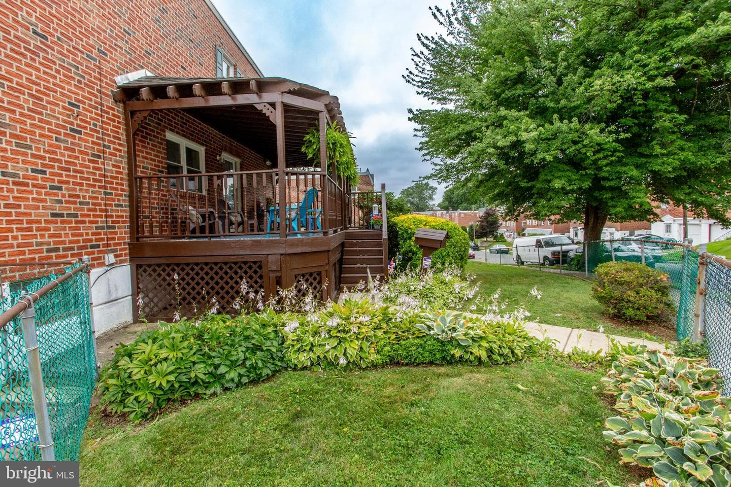 702 Bergen Street photo 4