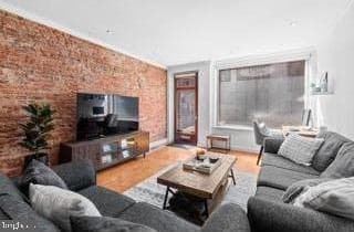 229 Race Street photo 9