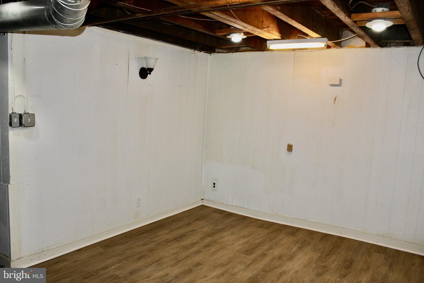 4625 Lansing Street photo 21