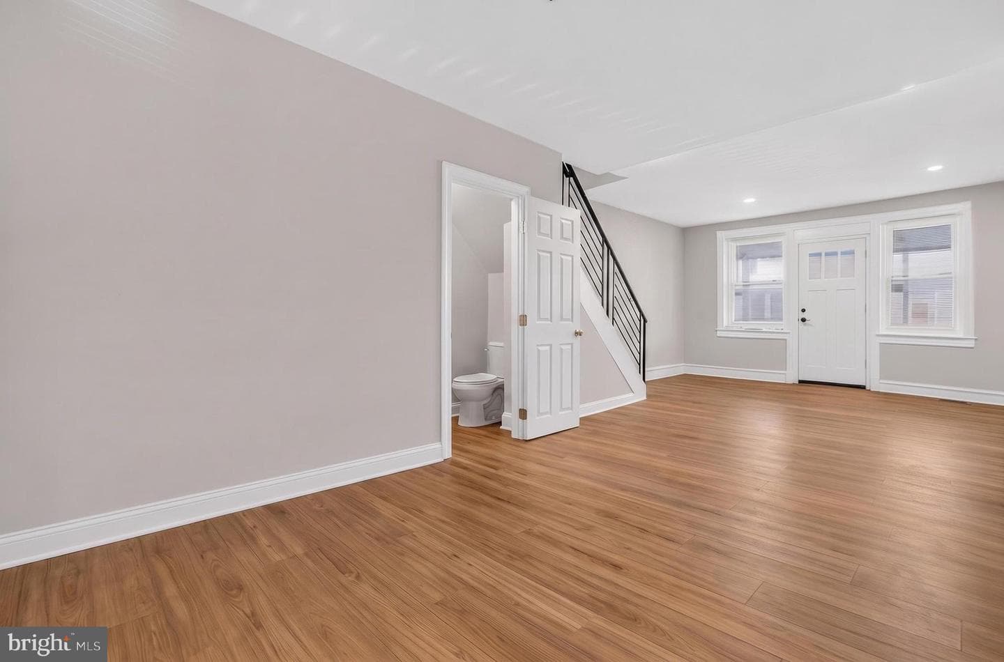 5638 Malcolm Street photo 10
