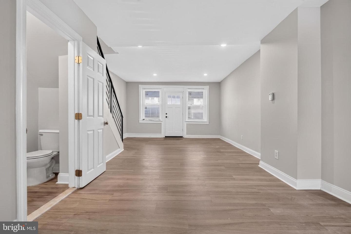 5638 Malcolm Street photo 12