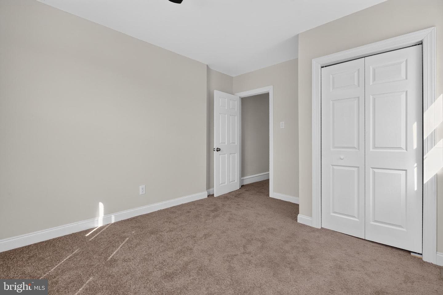 5638 Malcolm Street photo 6
