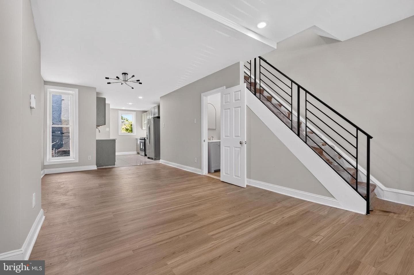 5638 Malcolm Street photo 9