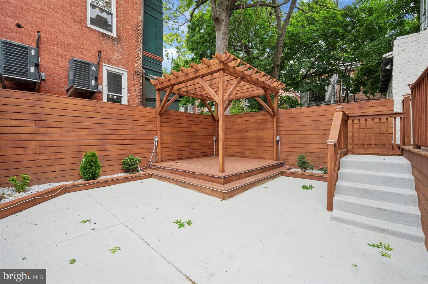 4911 Warrington Avenue photo 70