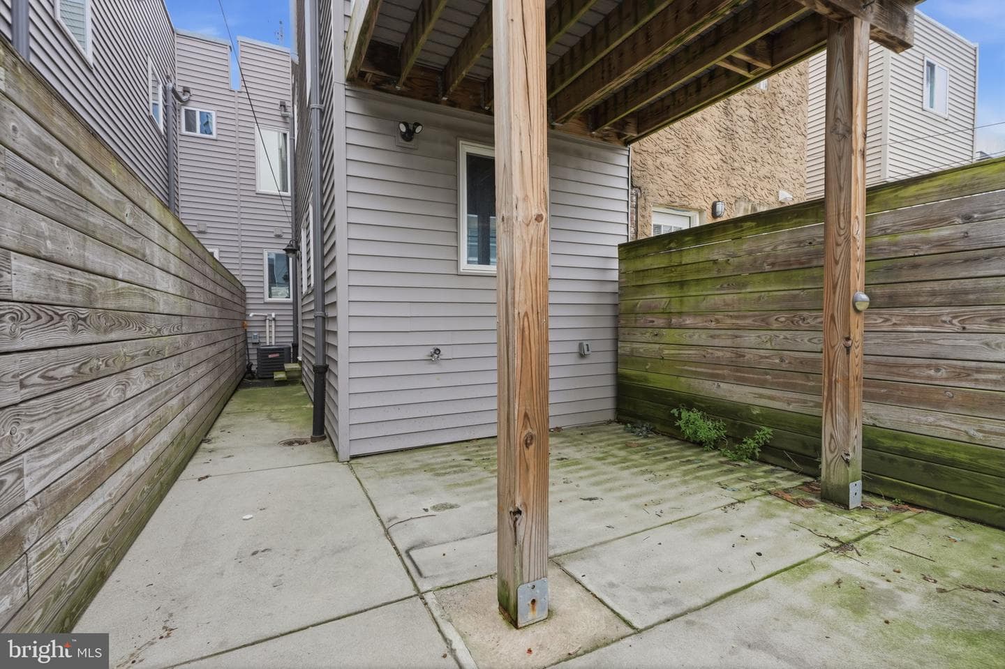 3174 Chatham Street photo 16