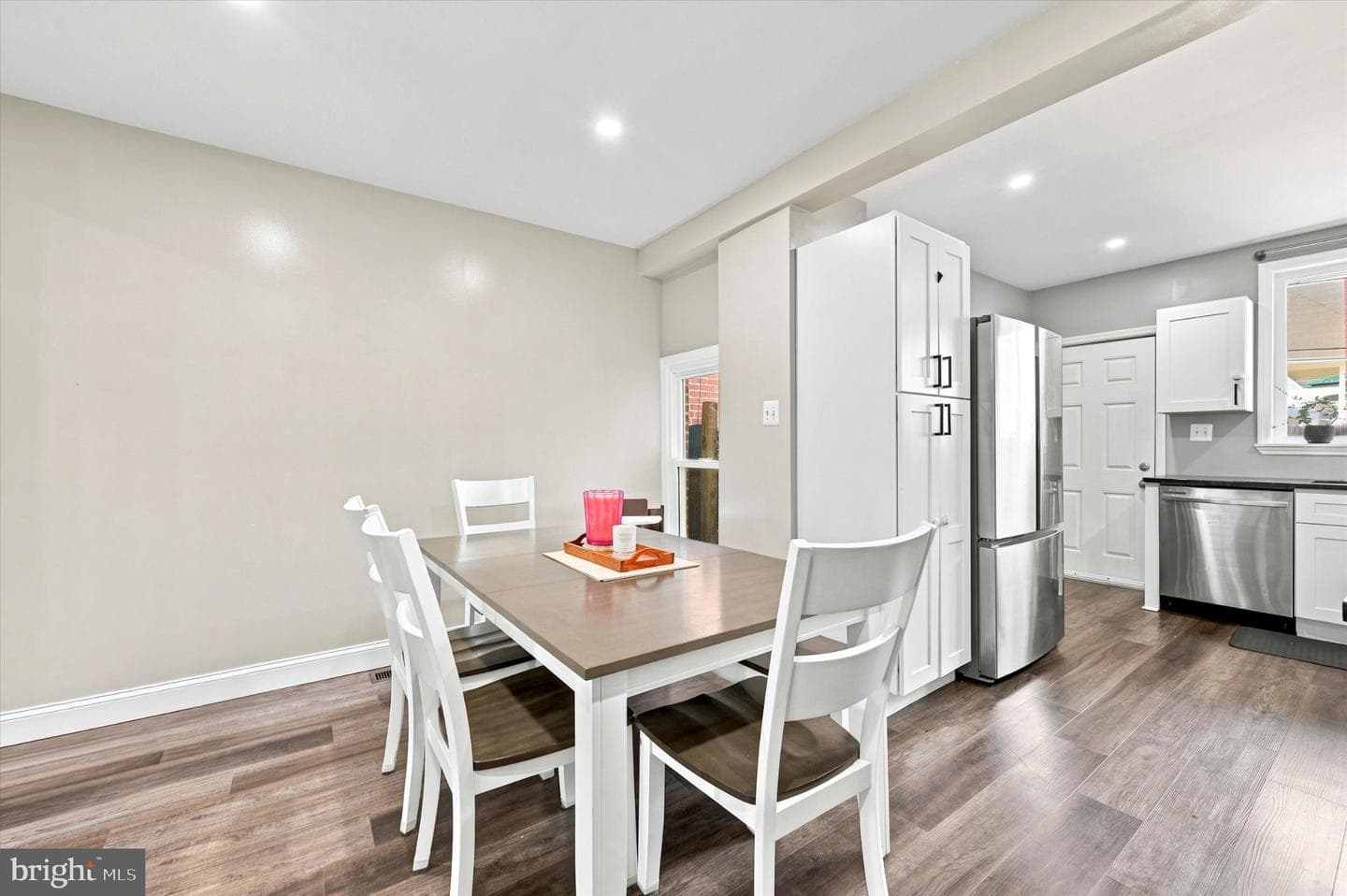 4253 Houghton Street photo 9