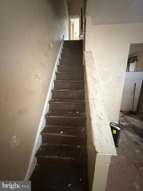 2205 N Lambert Street photo 14