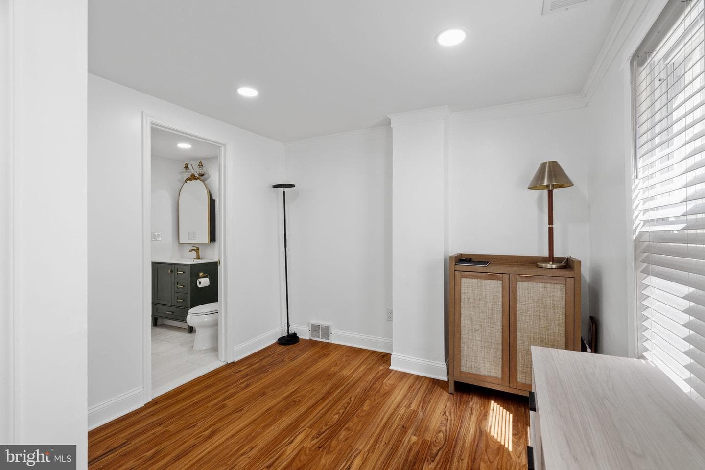 2320 Manning Street photo 26