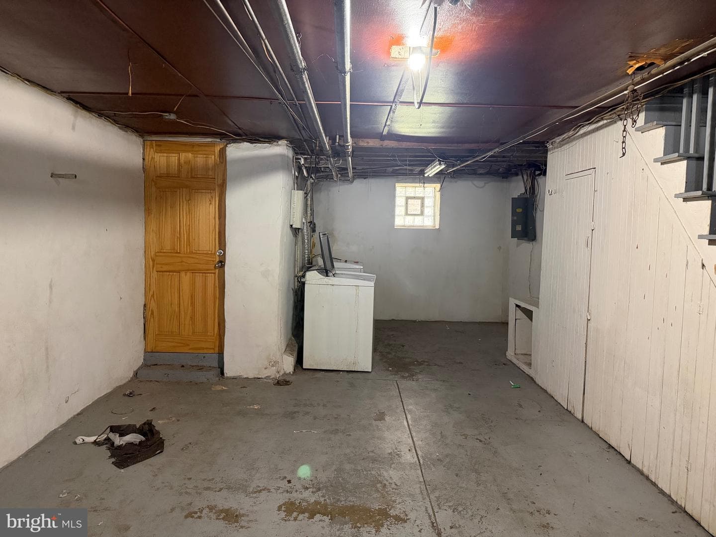 452 Devereaux Avenue photo 12