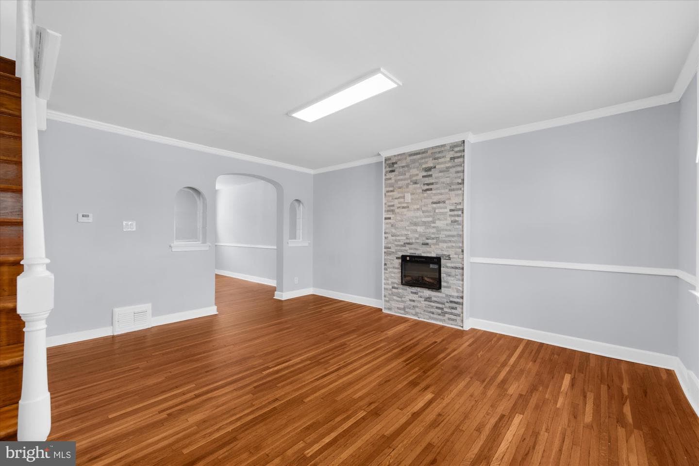 5437 Valley Street photo 5