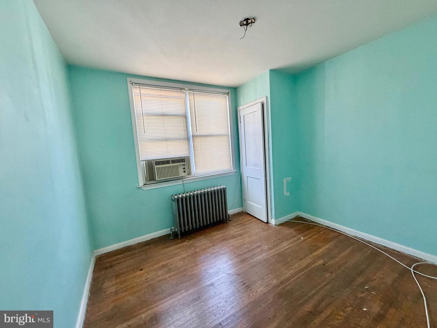 4115 Greeby Street photo 9
