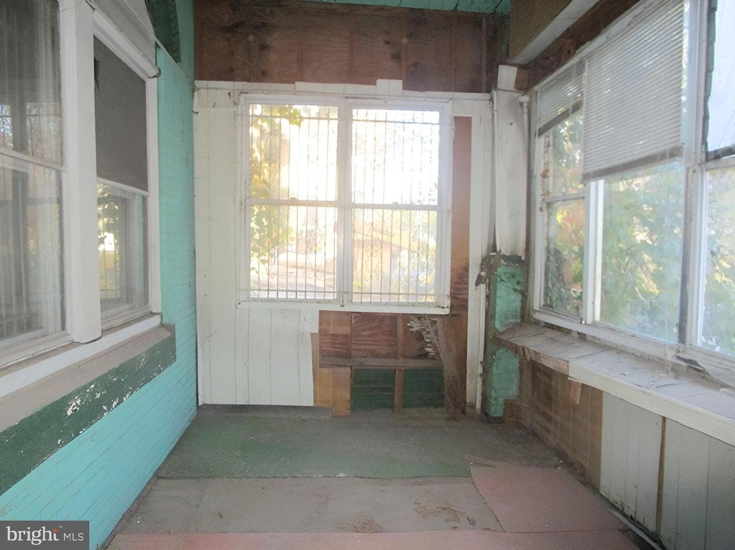1824 W Ontario Street photo 9