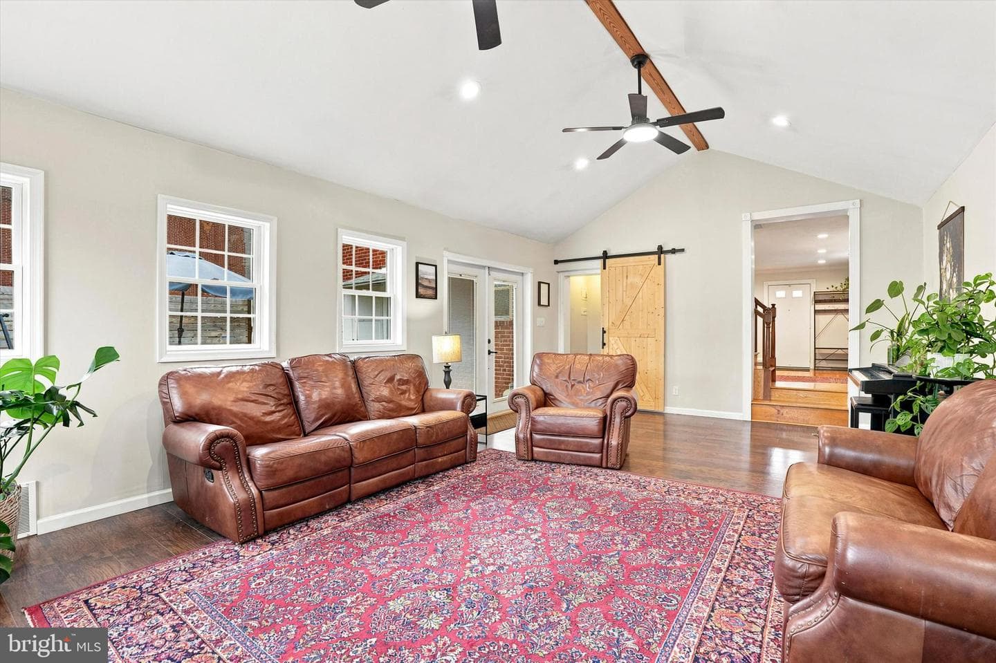 4022 Wells Street photo 20