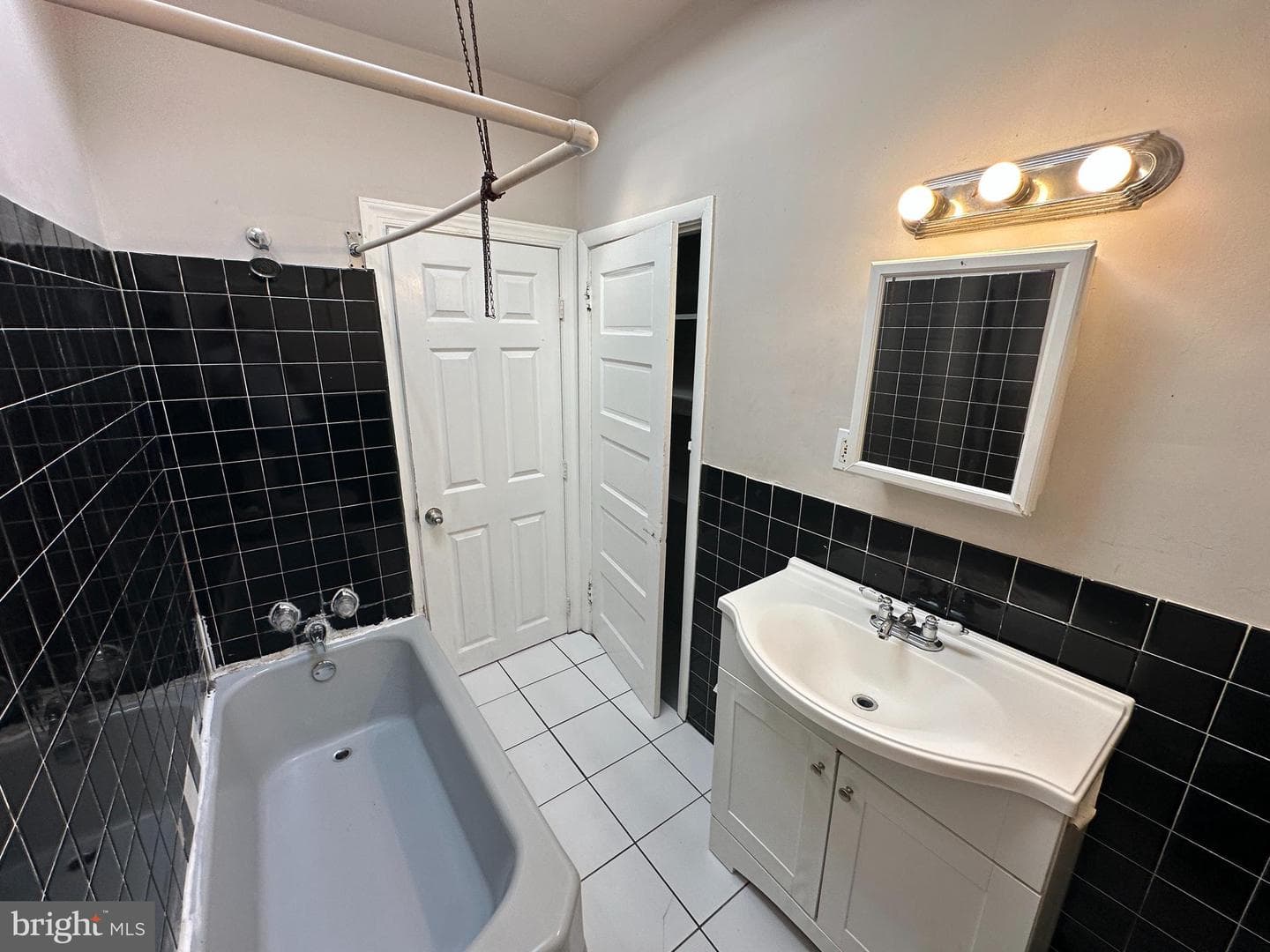5734 N Lambert Street photo 14