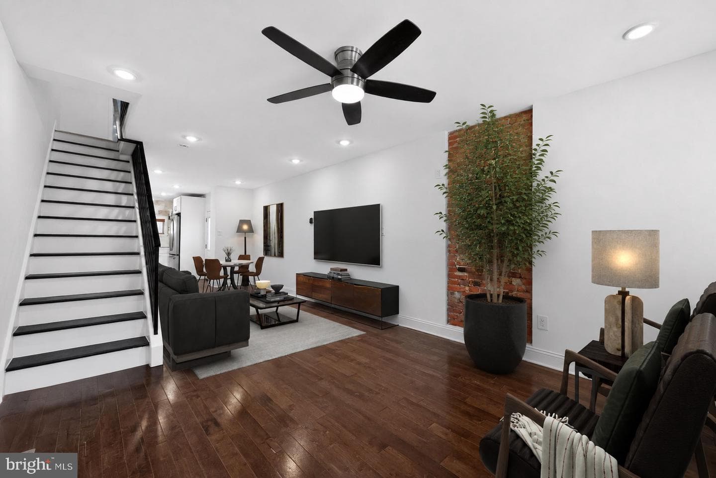 103 Mcclellan Street photo 5