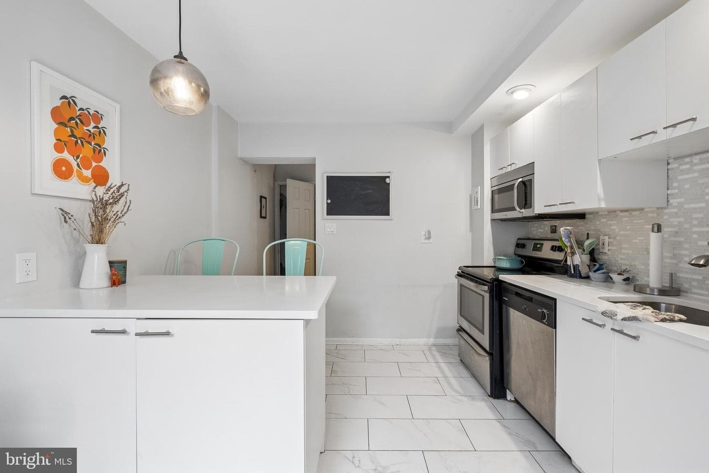 3141 Livingston Street photo 14