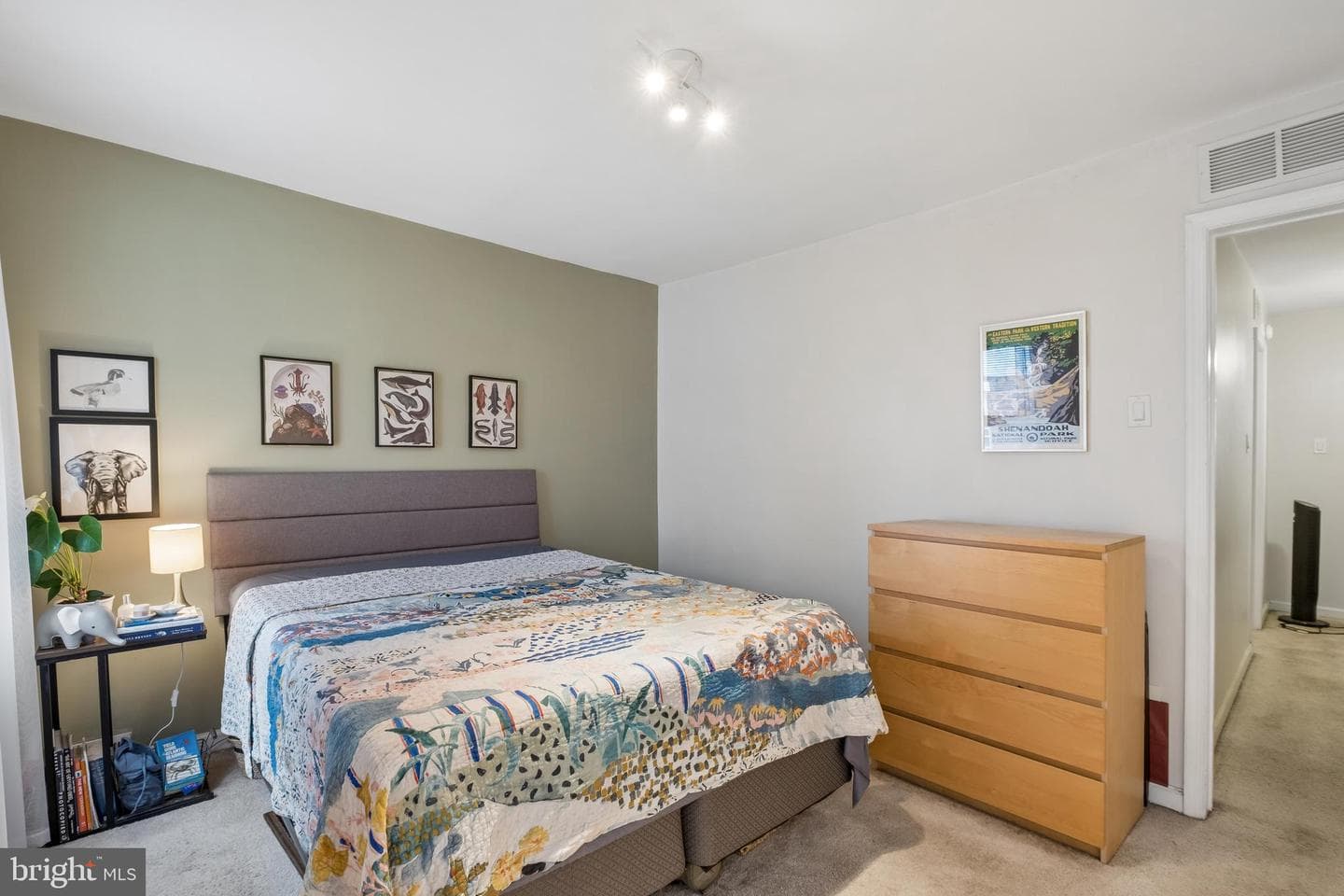 3141 Livingston Street photo 17