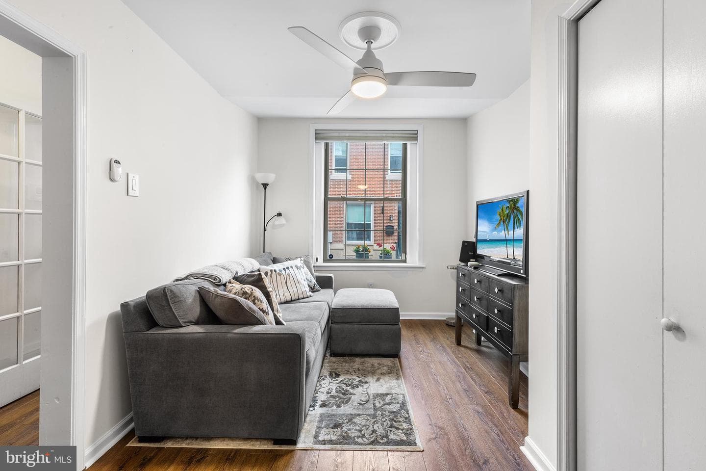 2420 Kimball Street photo 4