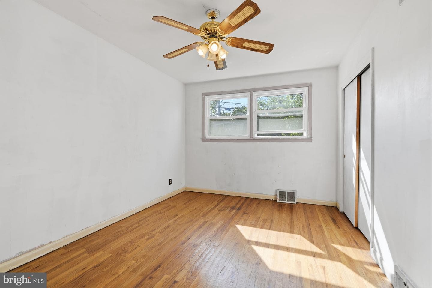 9219 Burbank Road photo 20